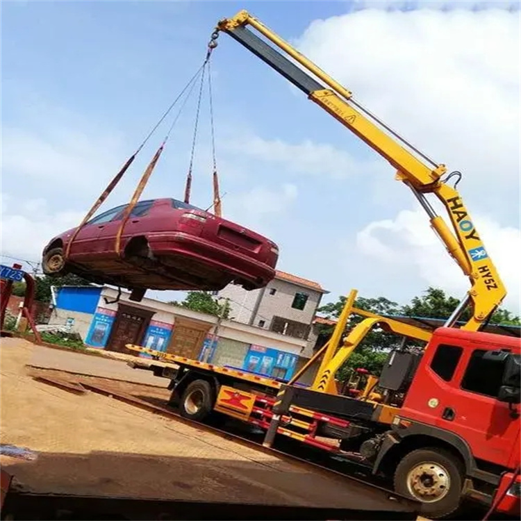 三穗吊车吊汽车的正确方法